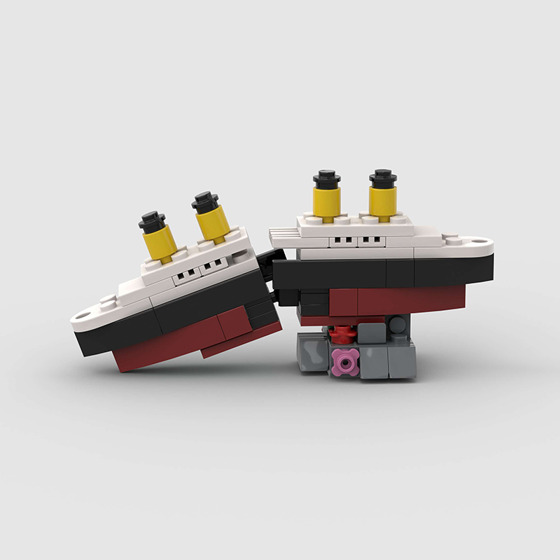 Tech Diving Accessories - Mini RMS Titanic Sank Ship Model