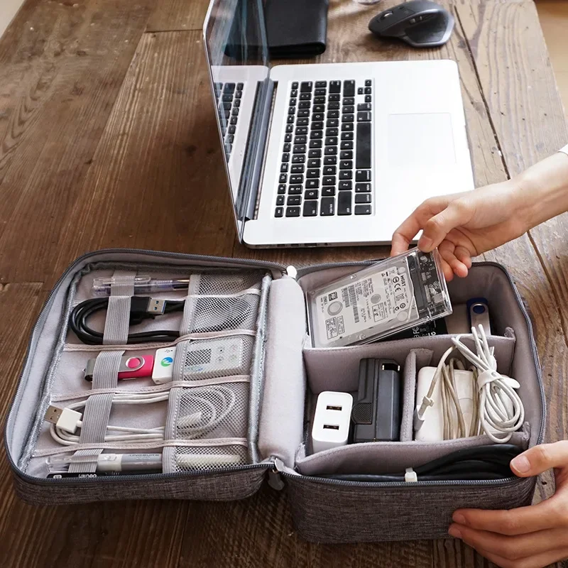 Portable Tech Organizer Case f - огляд і ціна Tech Accessories Storage